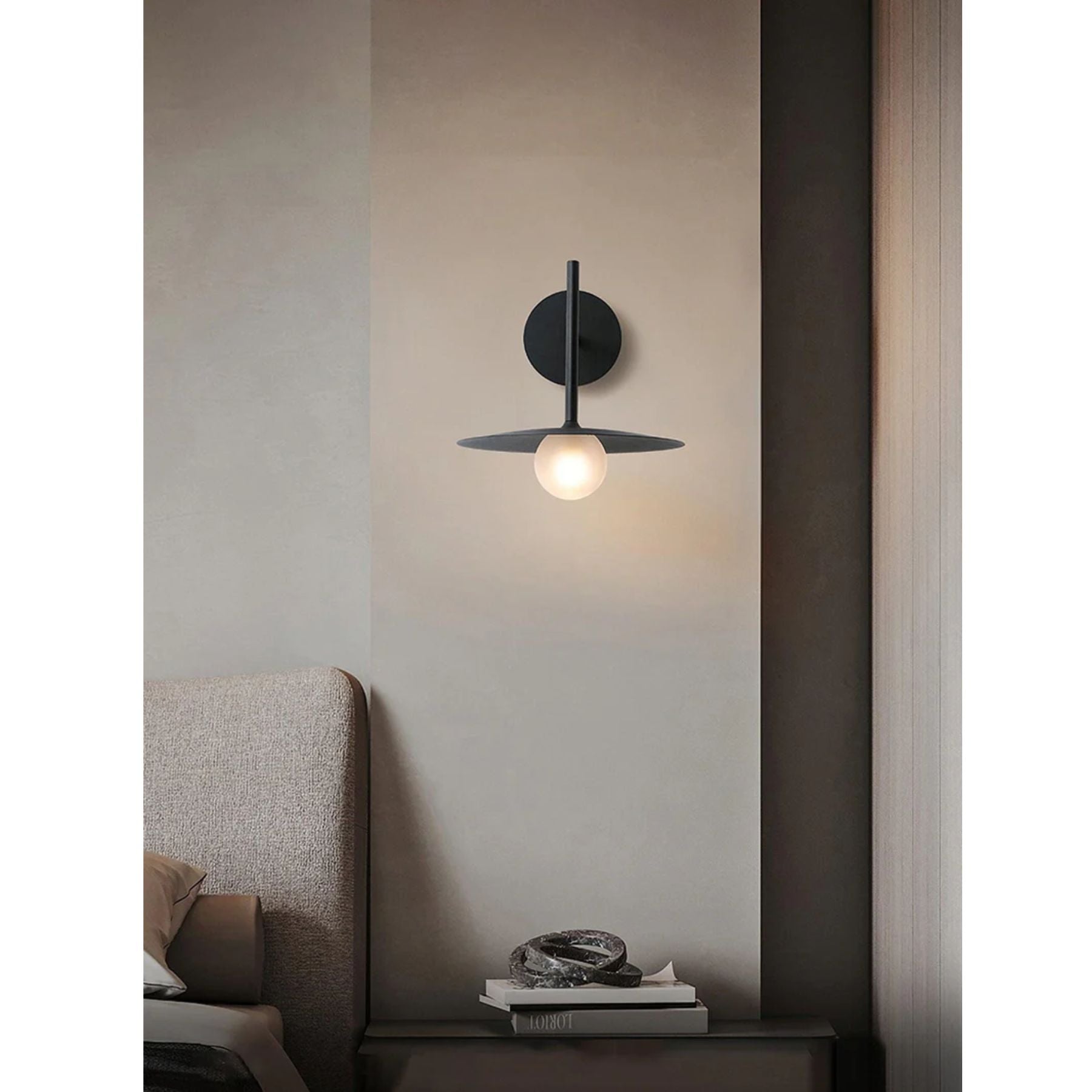 Sovira Wall Light