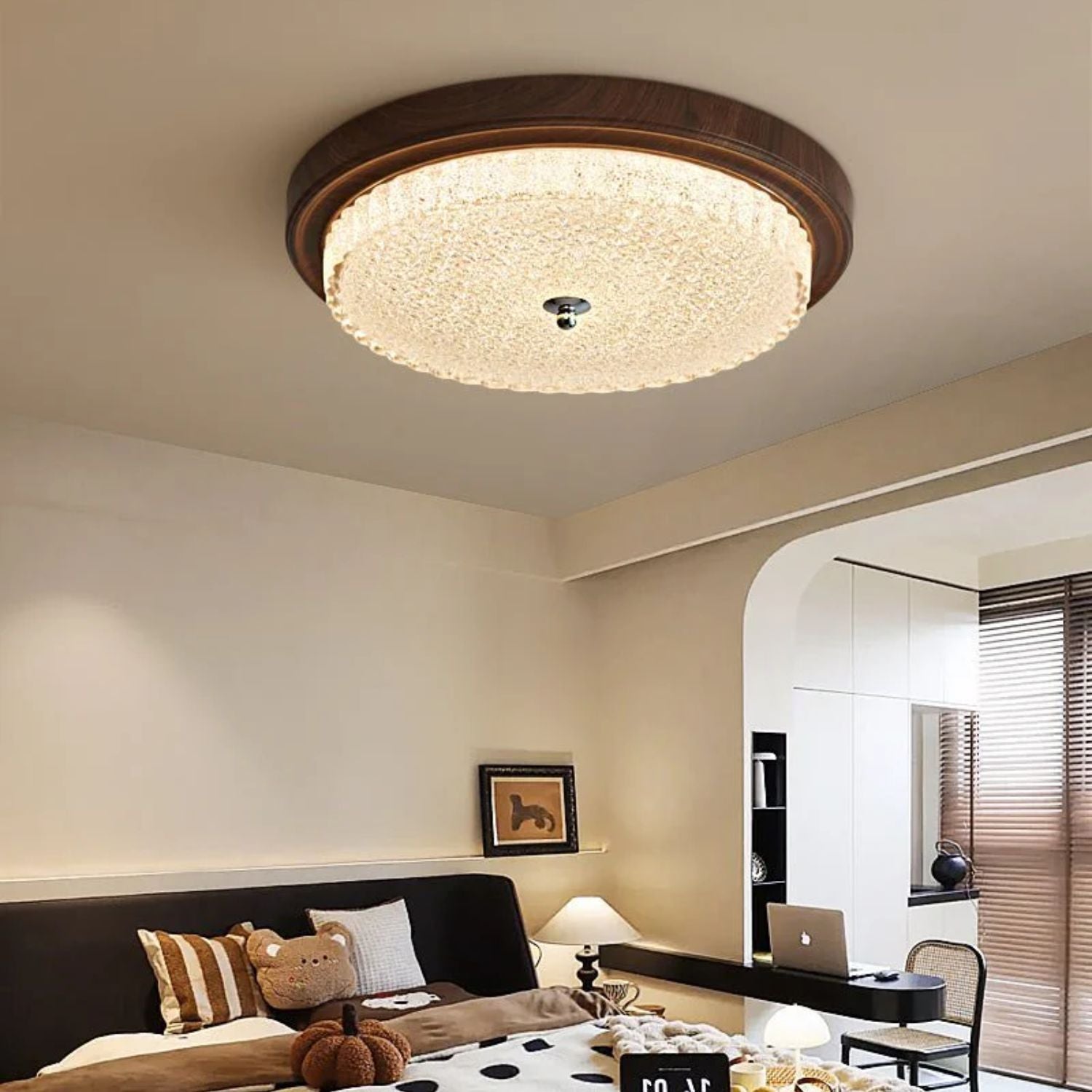 Omisvelle Ceiling Light