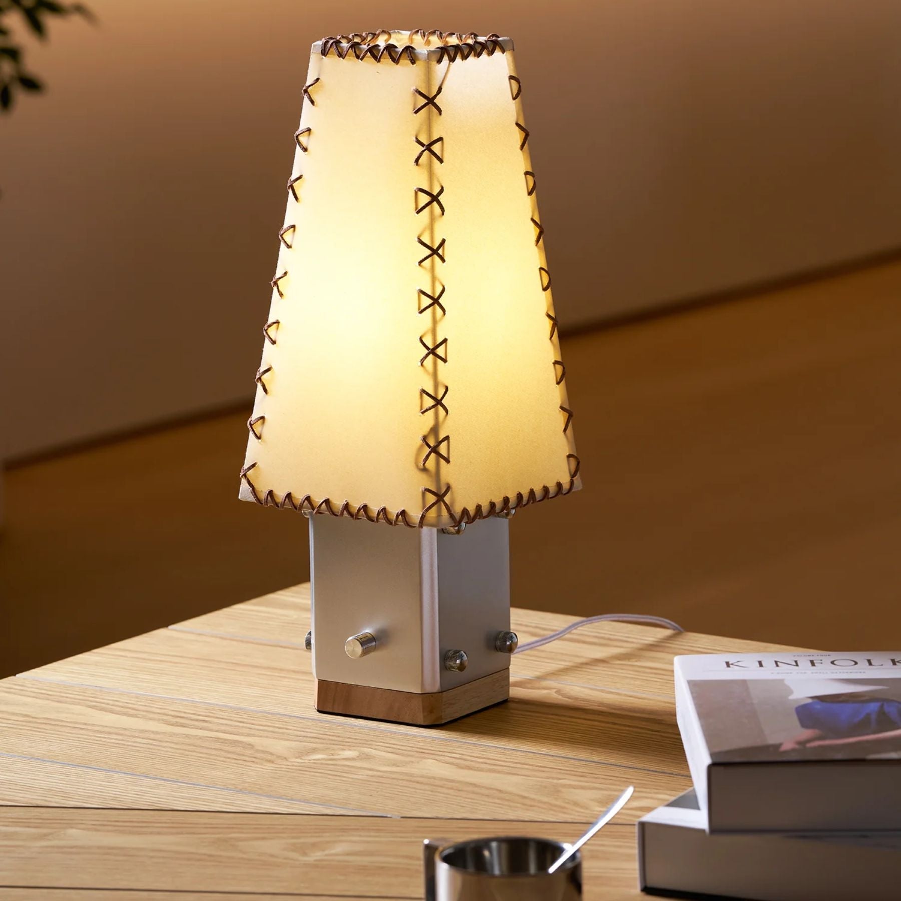 Elestea Table Lamp