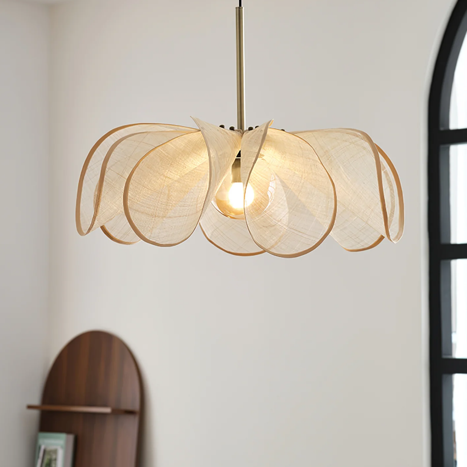 Semifare Pendant Light