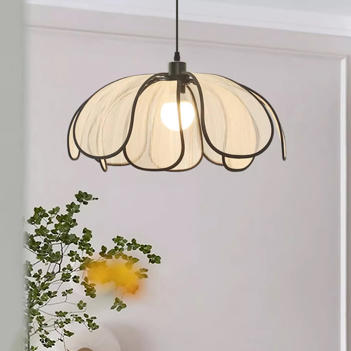 Fambolo Flower Pendant Light