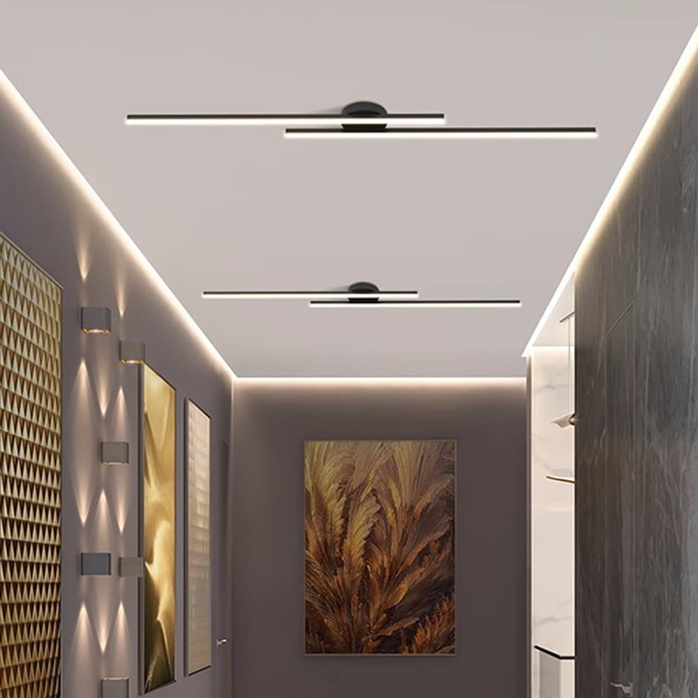 Longstrip Ceiling Light