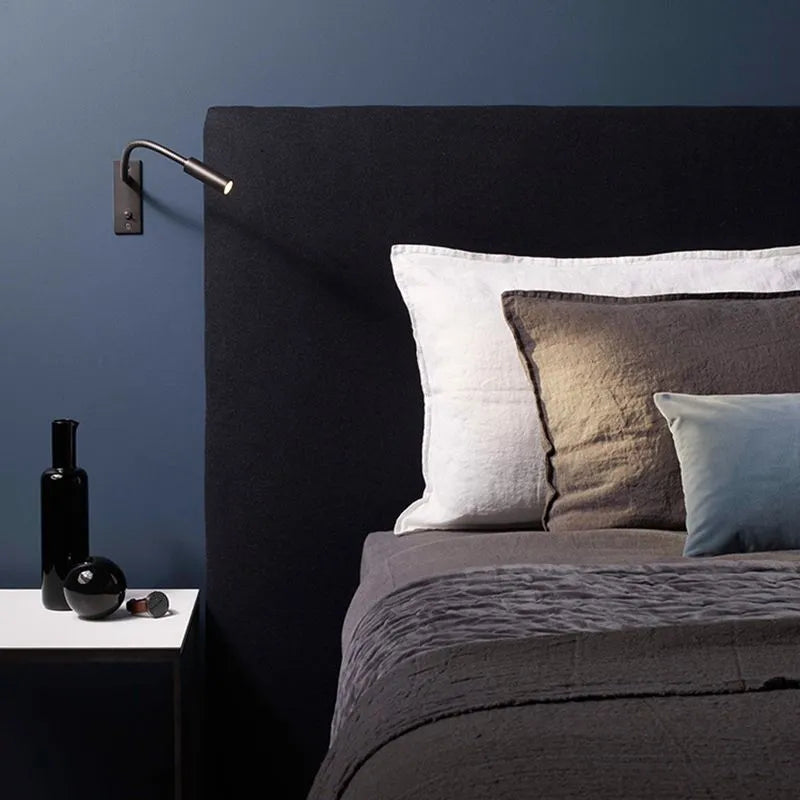 Quina Minimalist Reading Wall Light
