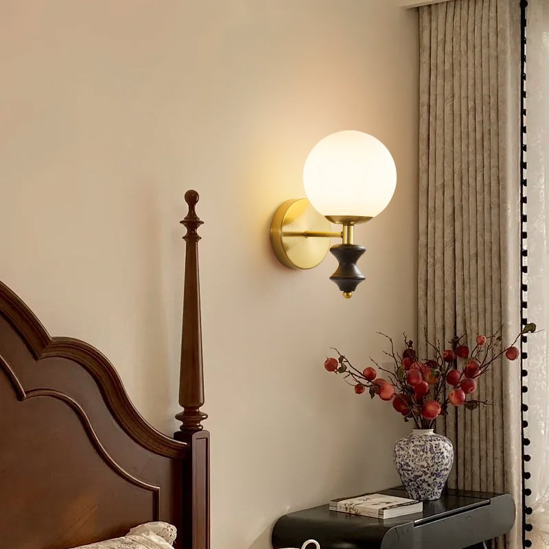 Domides Wall Light