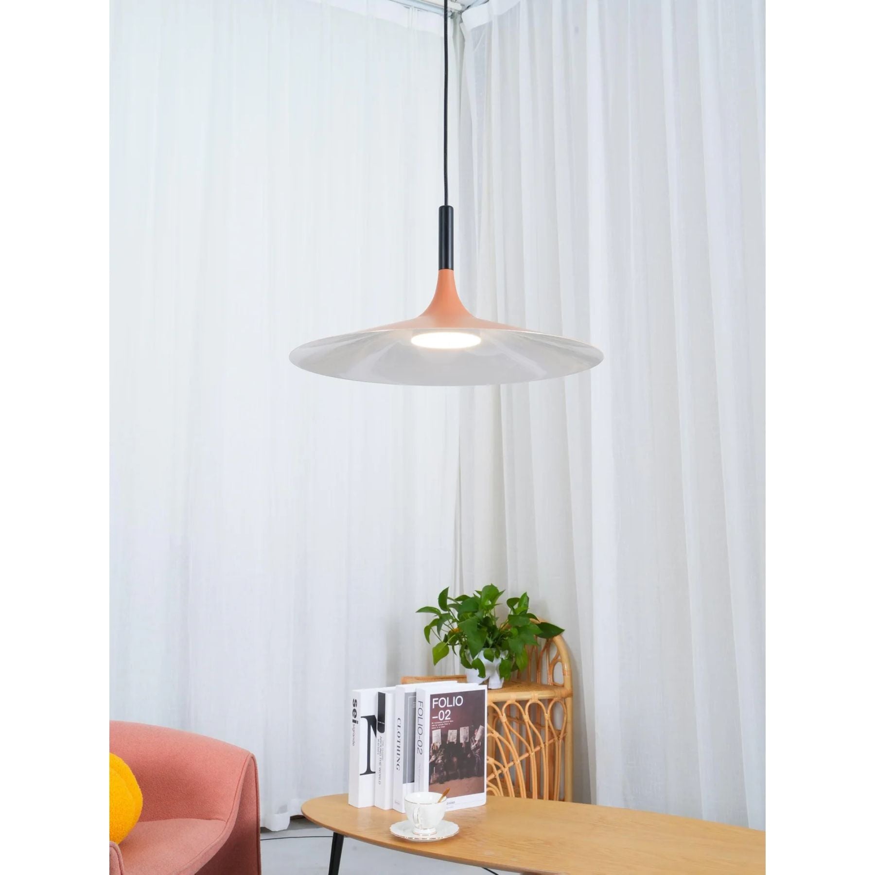 Alomb Metal Pendant Light