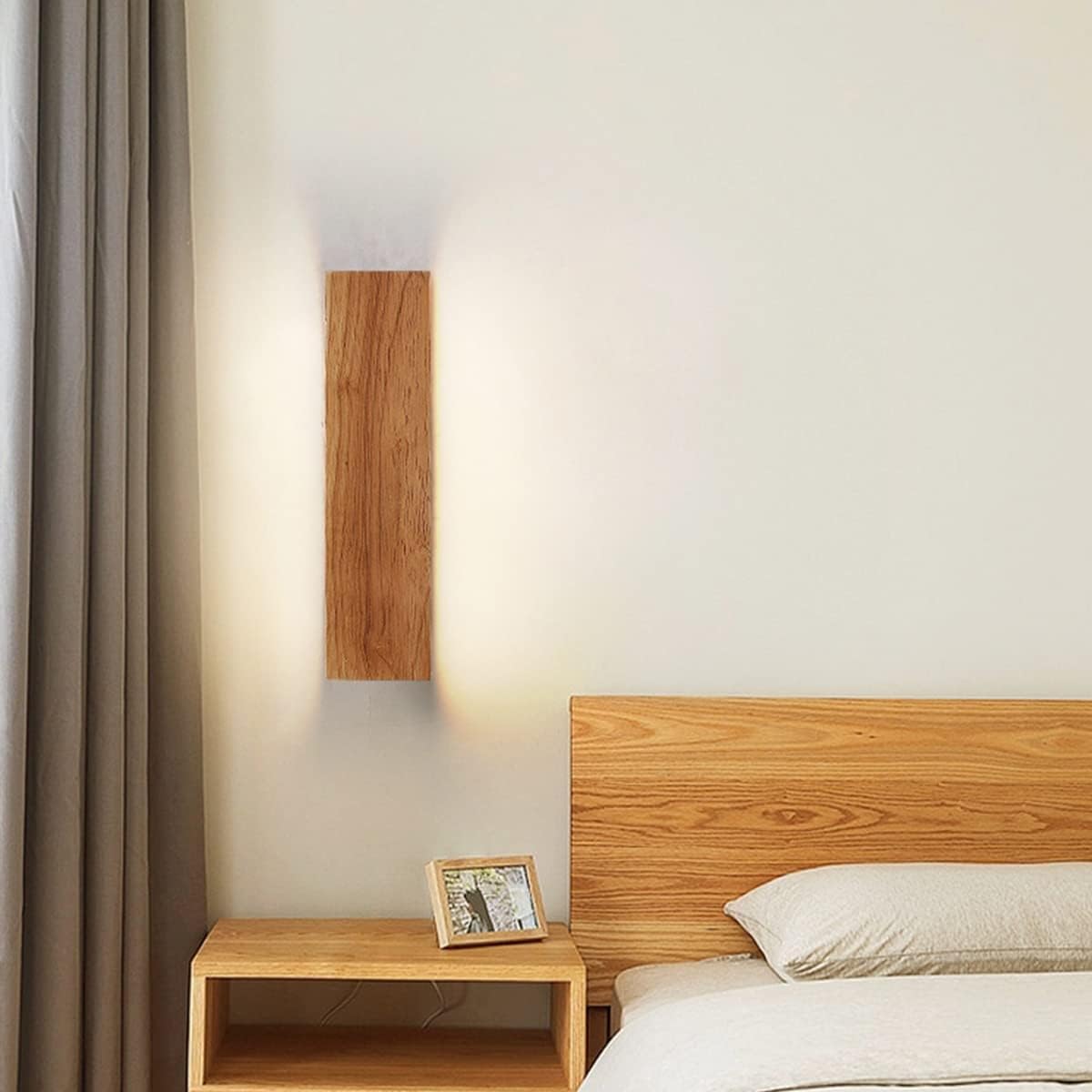 Norello Rotatable Wall Light