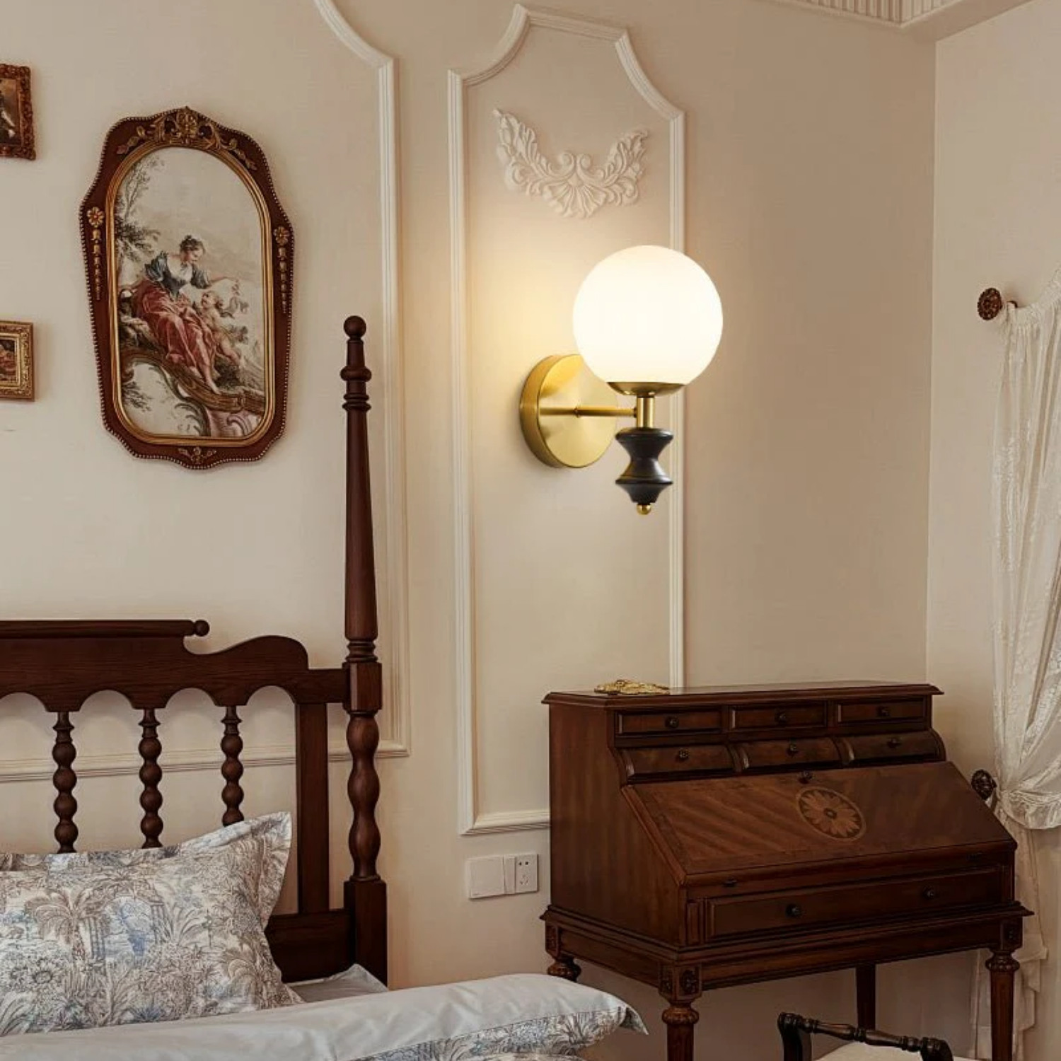 Domides Wall Light