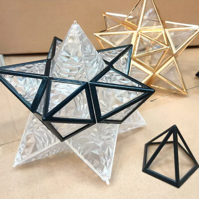 Pinlo Star-Shaped Ceiling Light