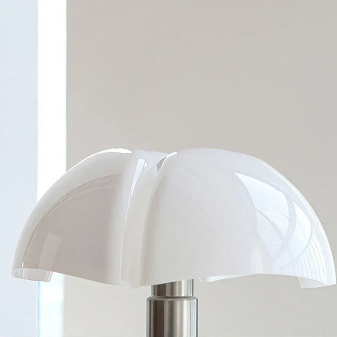 Arelle Flower Table Lamp