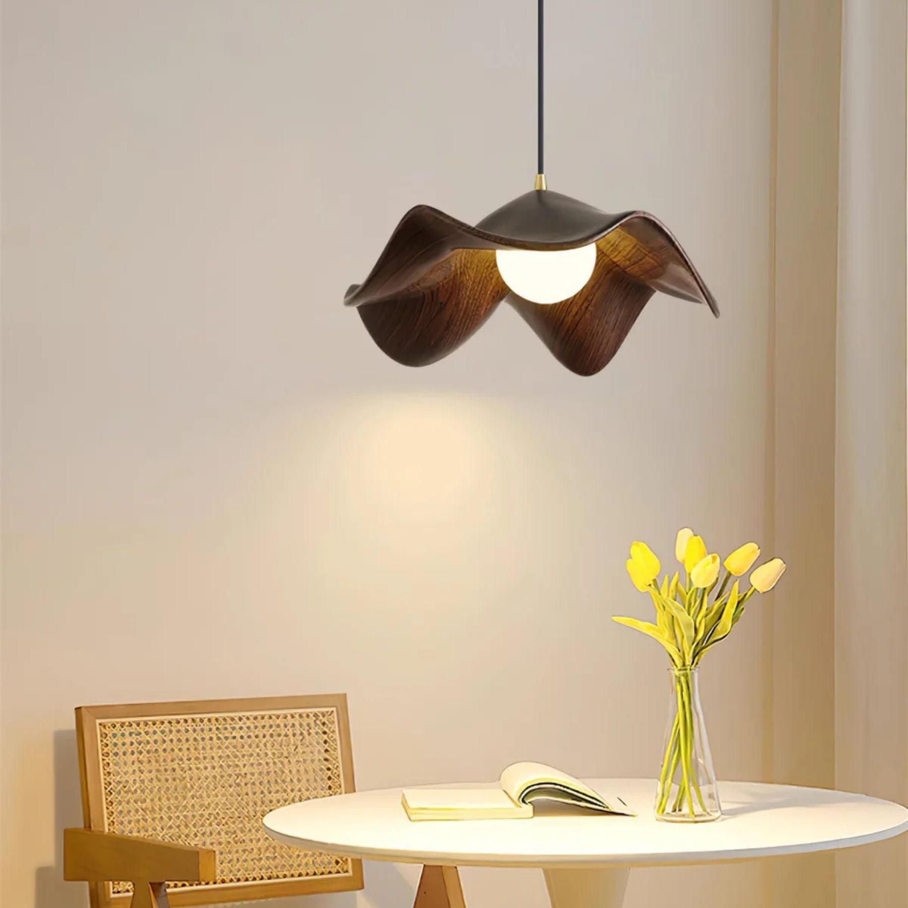 LisFlower Pendant Light