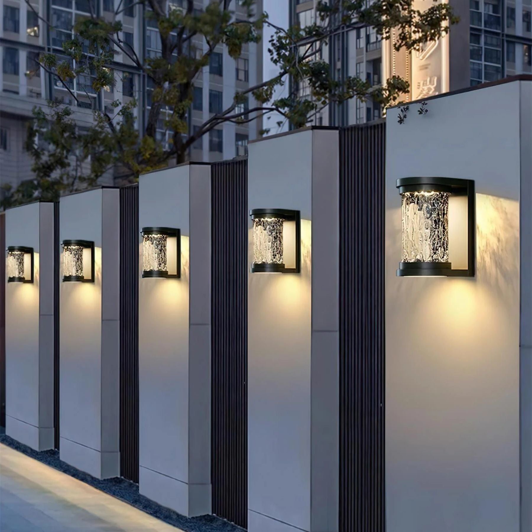 Ariscan Outdoor Wall Light
