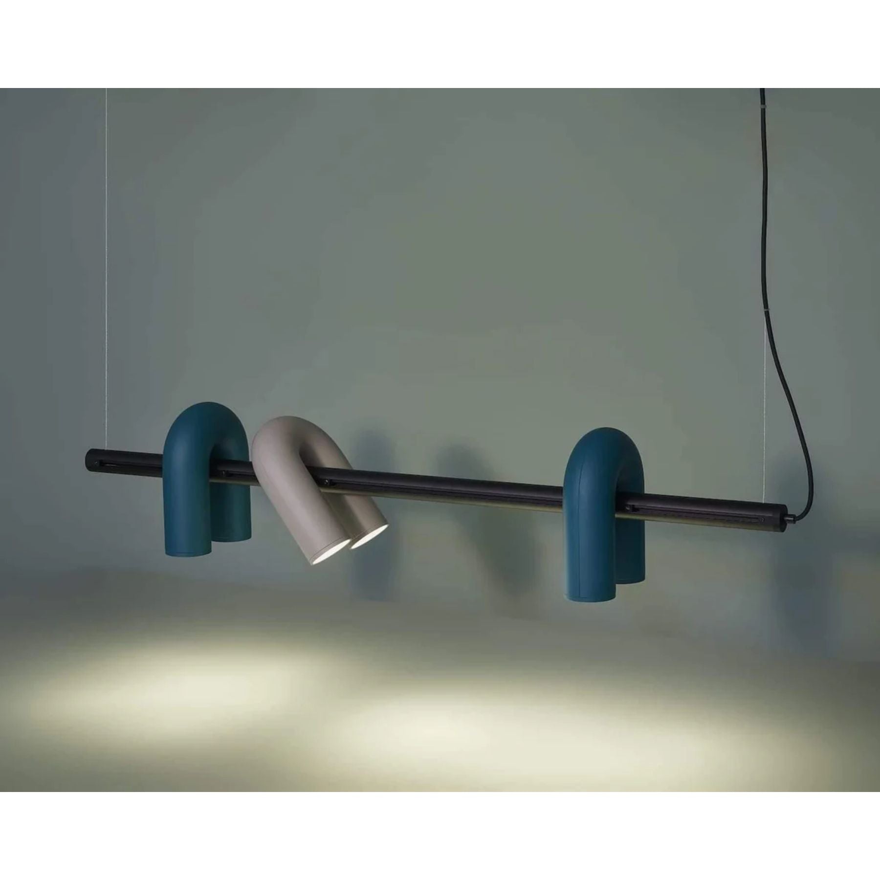 Kuben Pendant Light