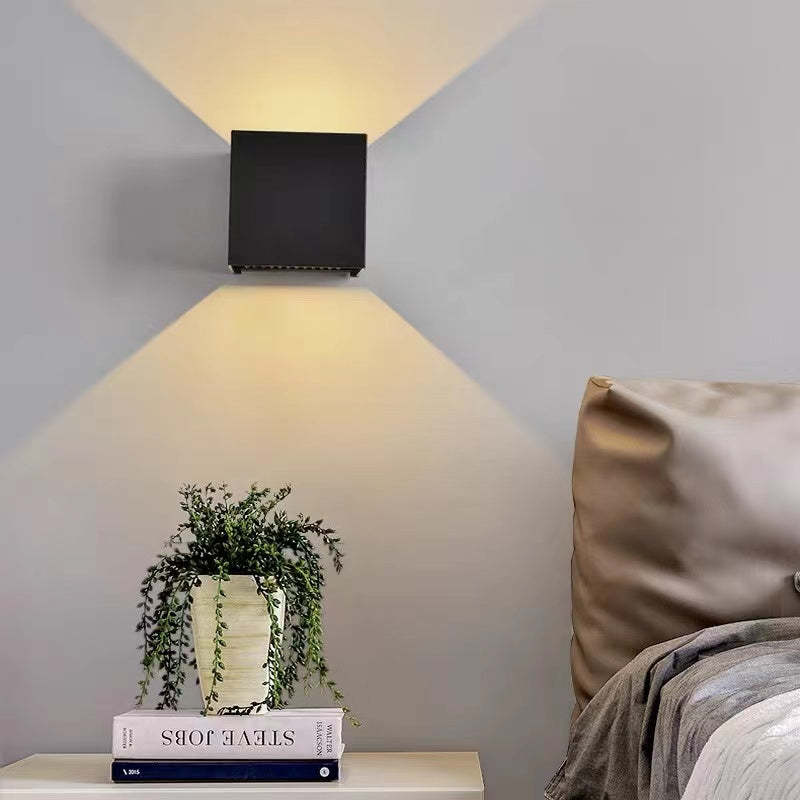 Tavey Outdoor Wall Light