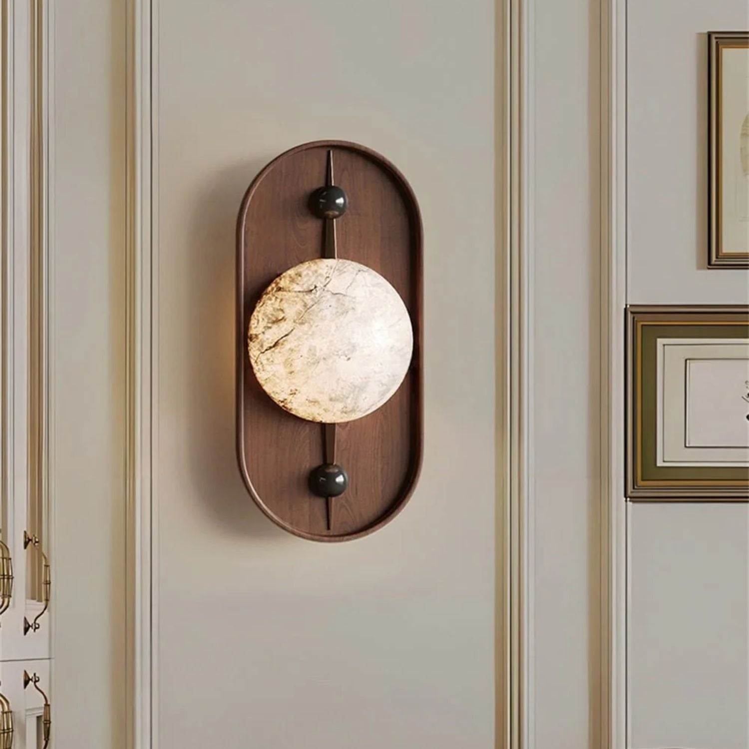 Bezcon Wall Light