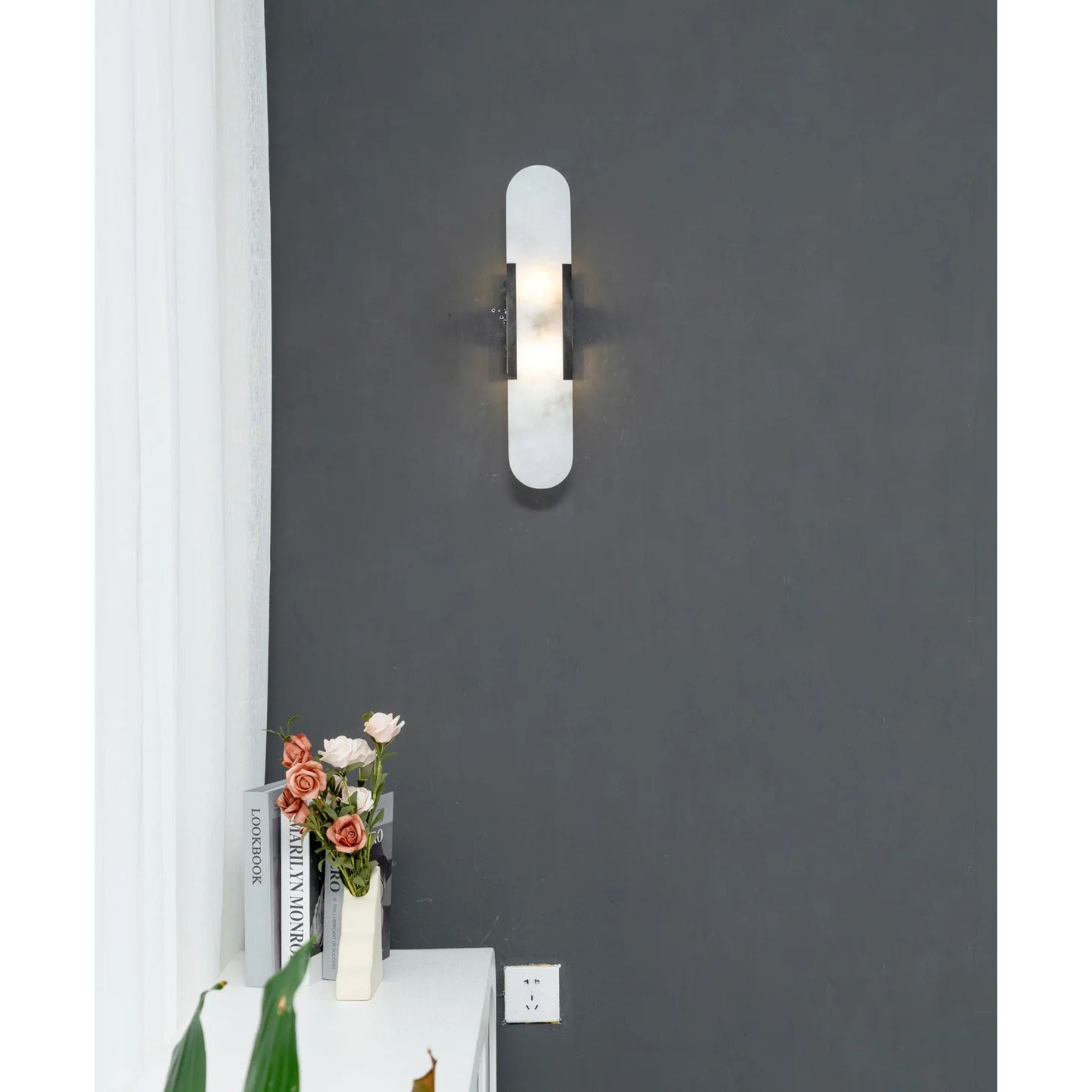 Melanze Wall Light