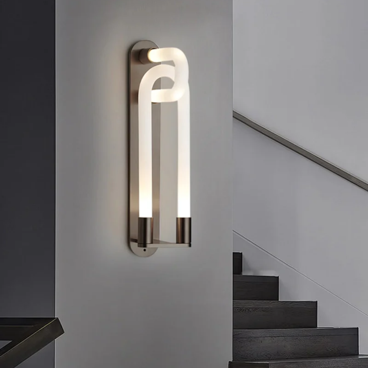 Loracus Wall Light
