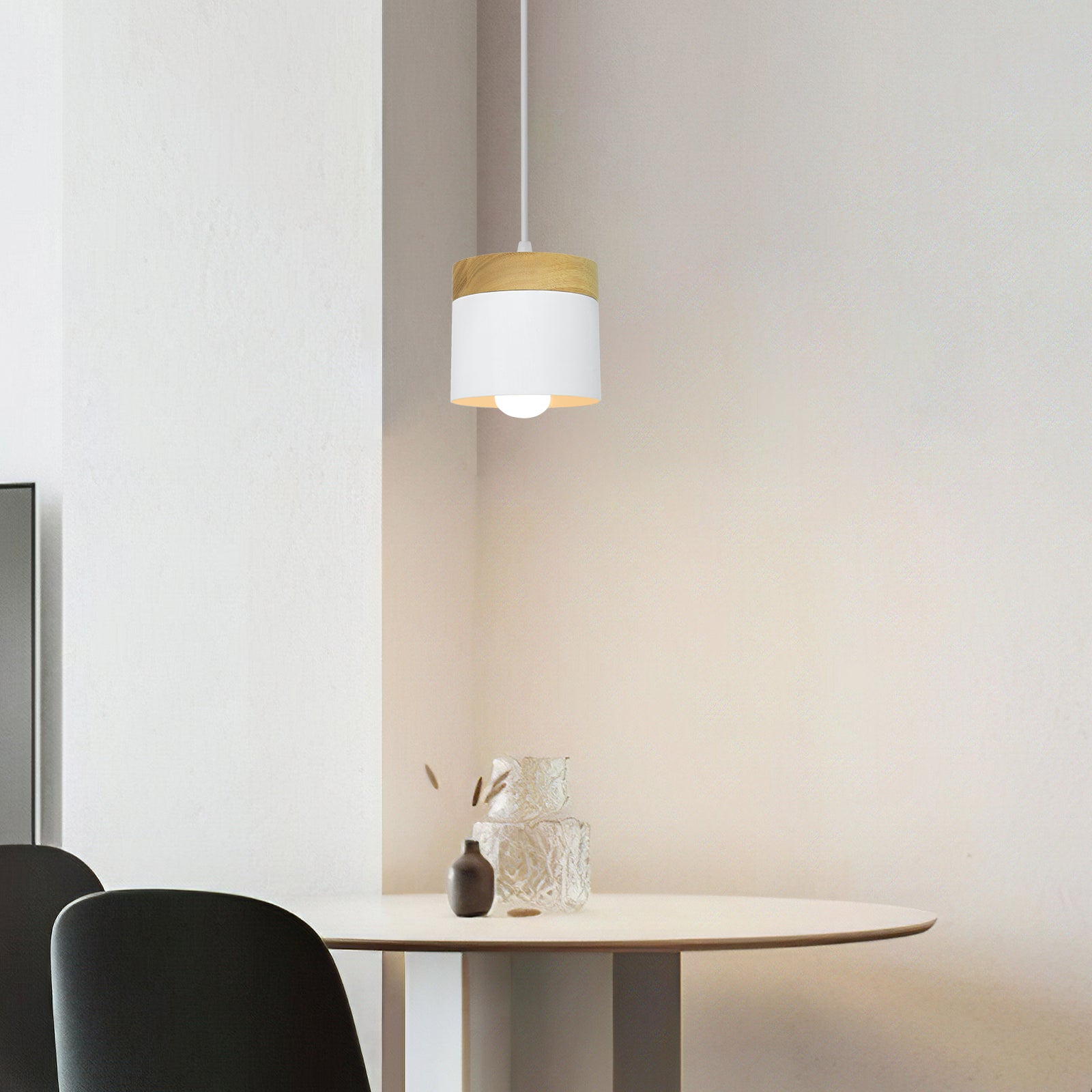 Suspendu Pendant Light