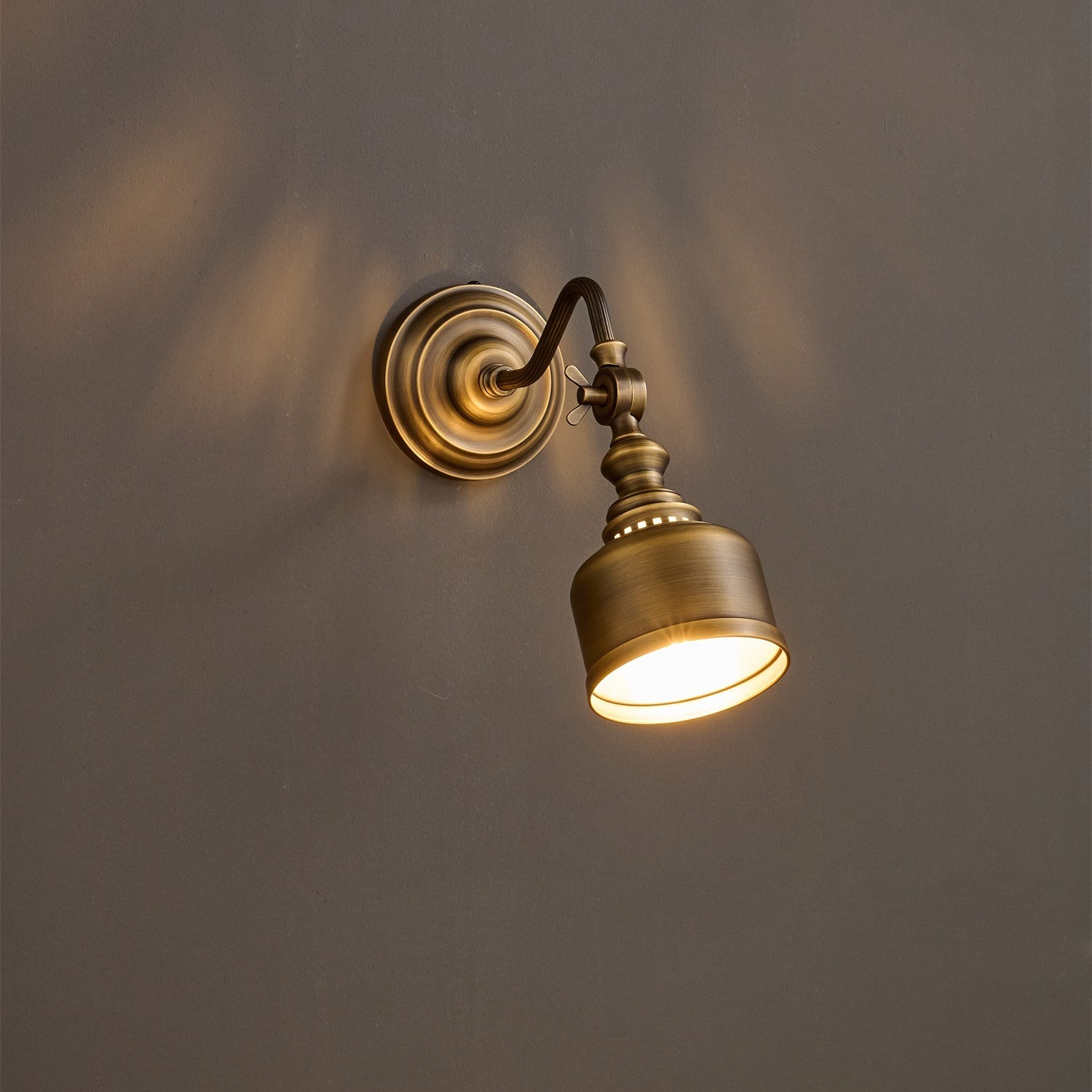Miloara Vintage Wall Light