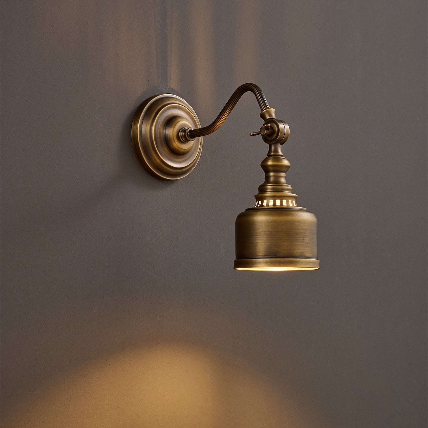 Miloara Vintage Wall Light
