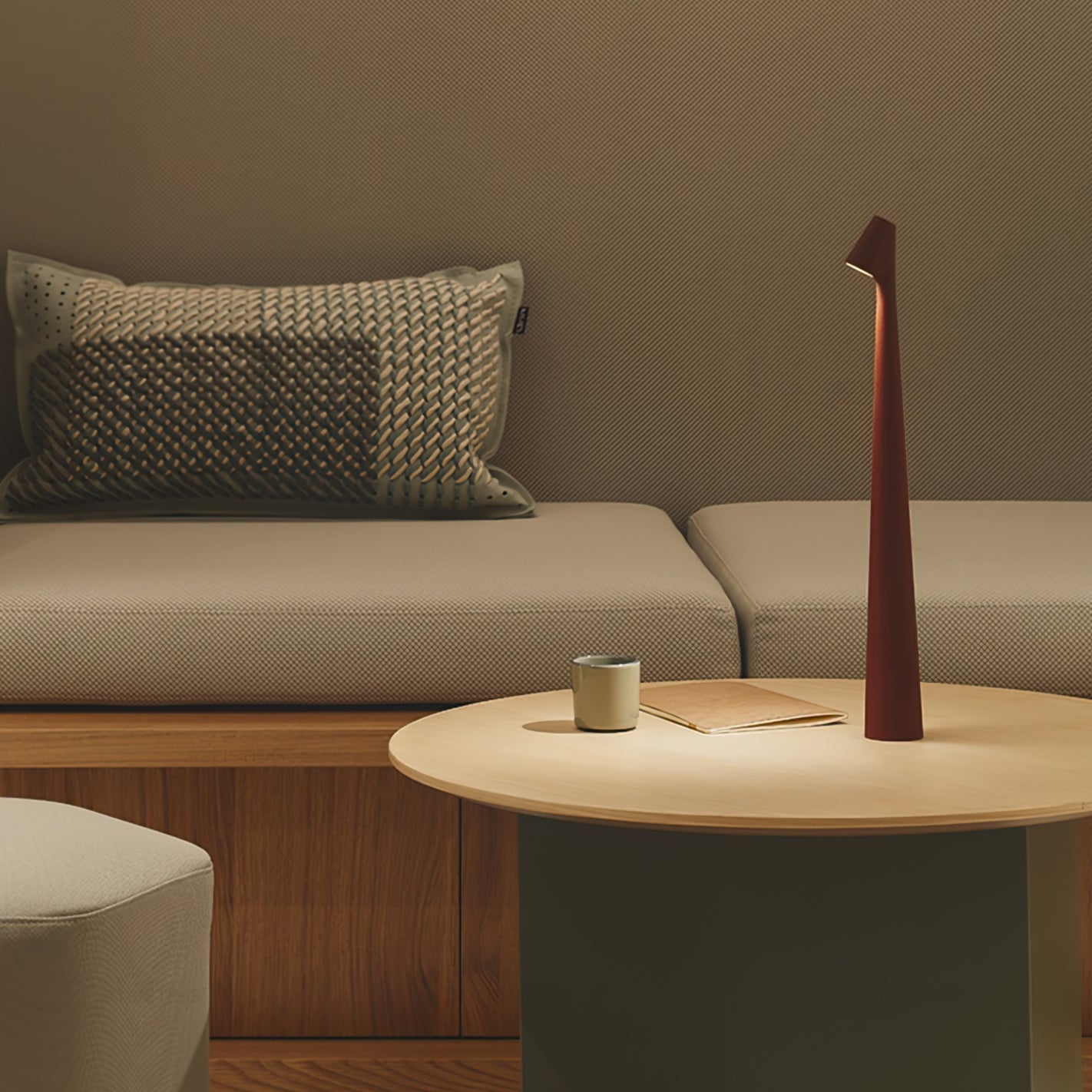 Blare Table Lamp