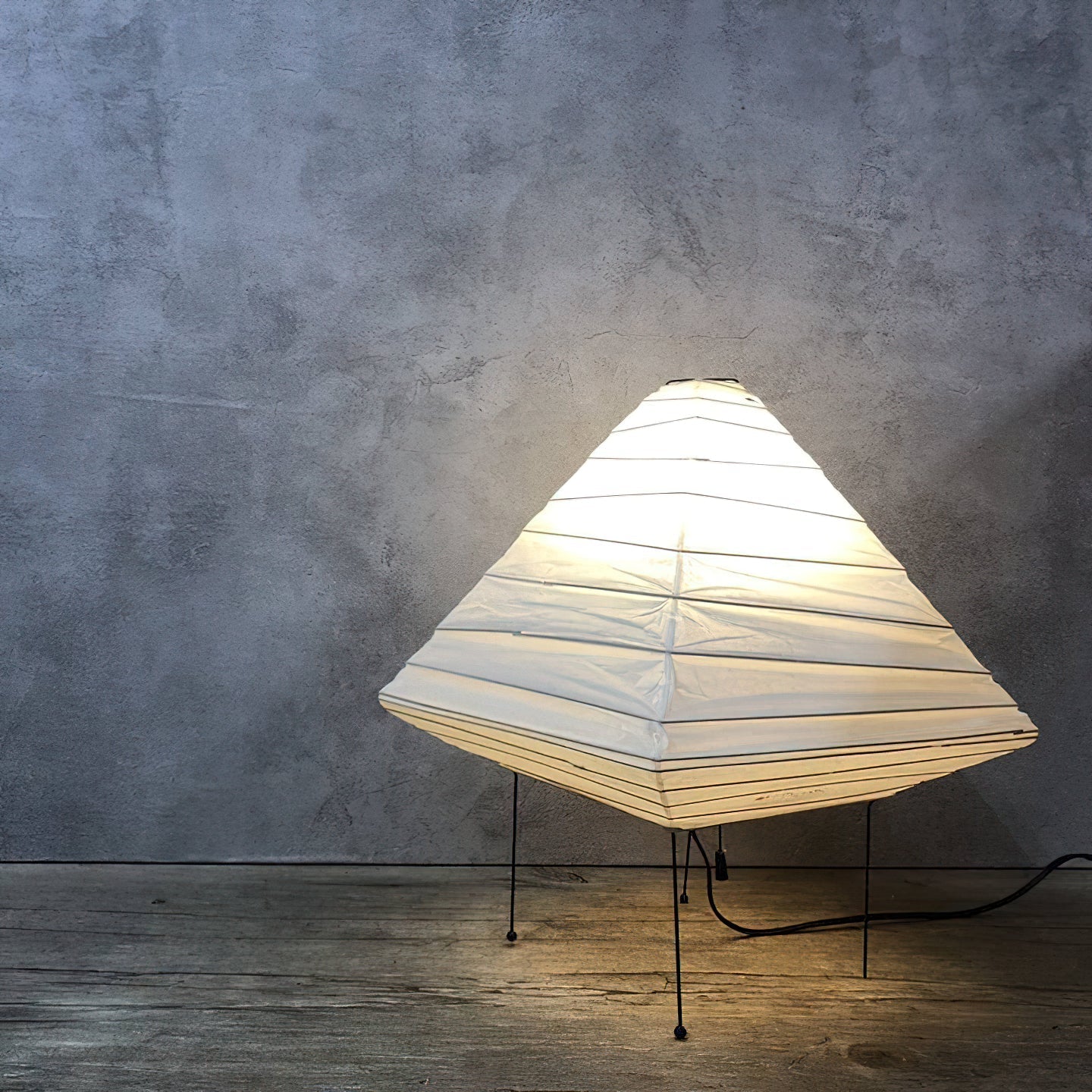 Lysvenn Table Lamp