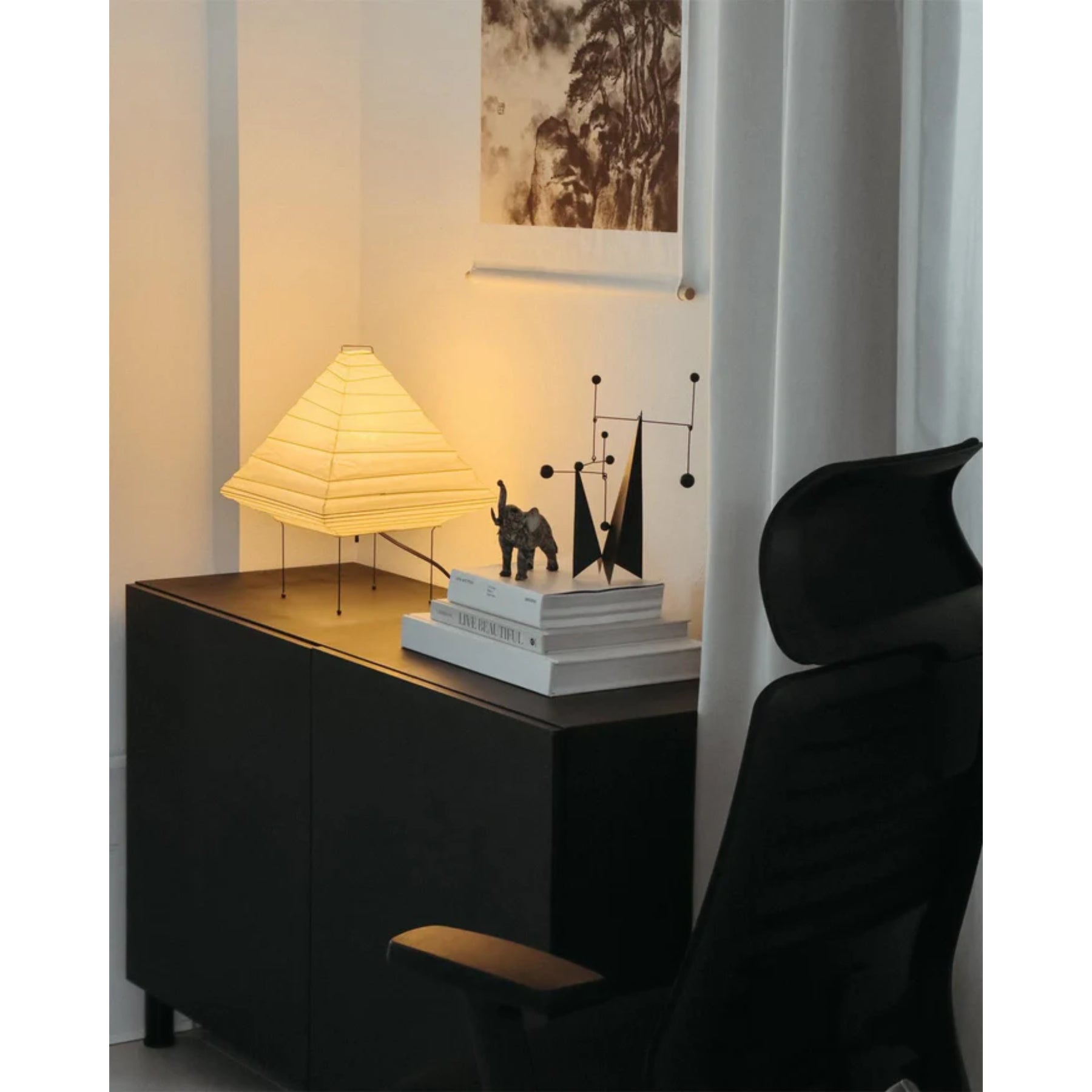 Lysvenn Table Lamp