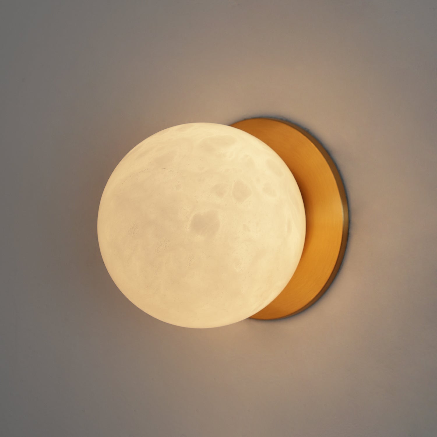 Libaro Orb Wall Light