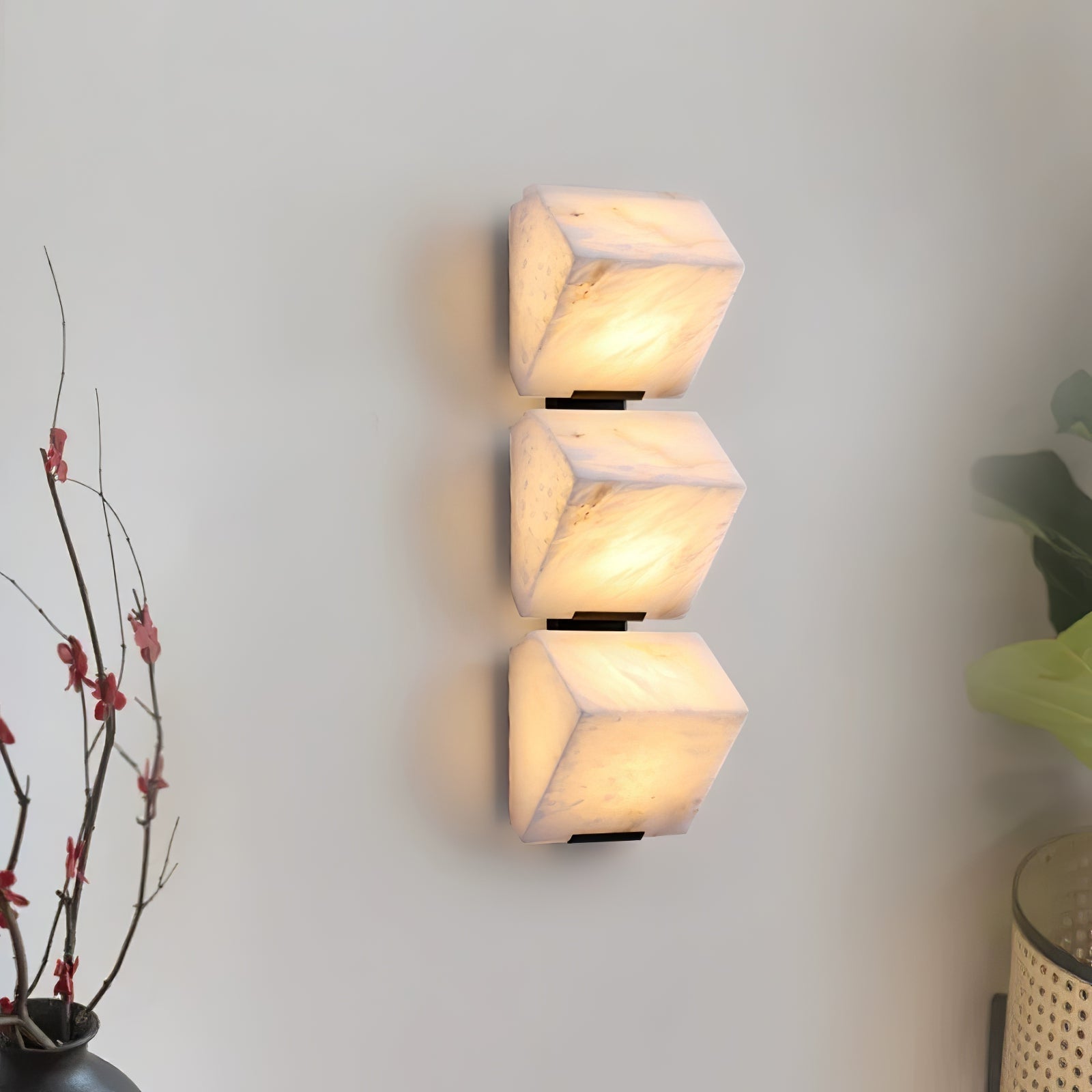 Salira Wall Light
