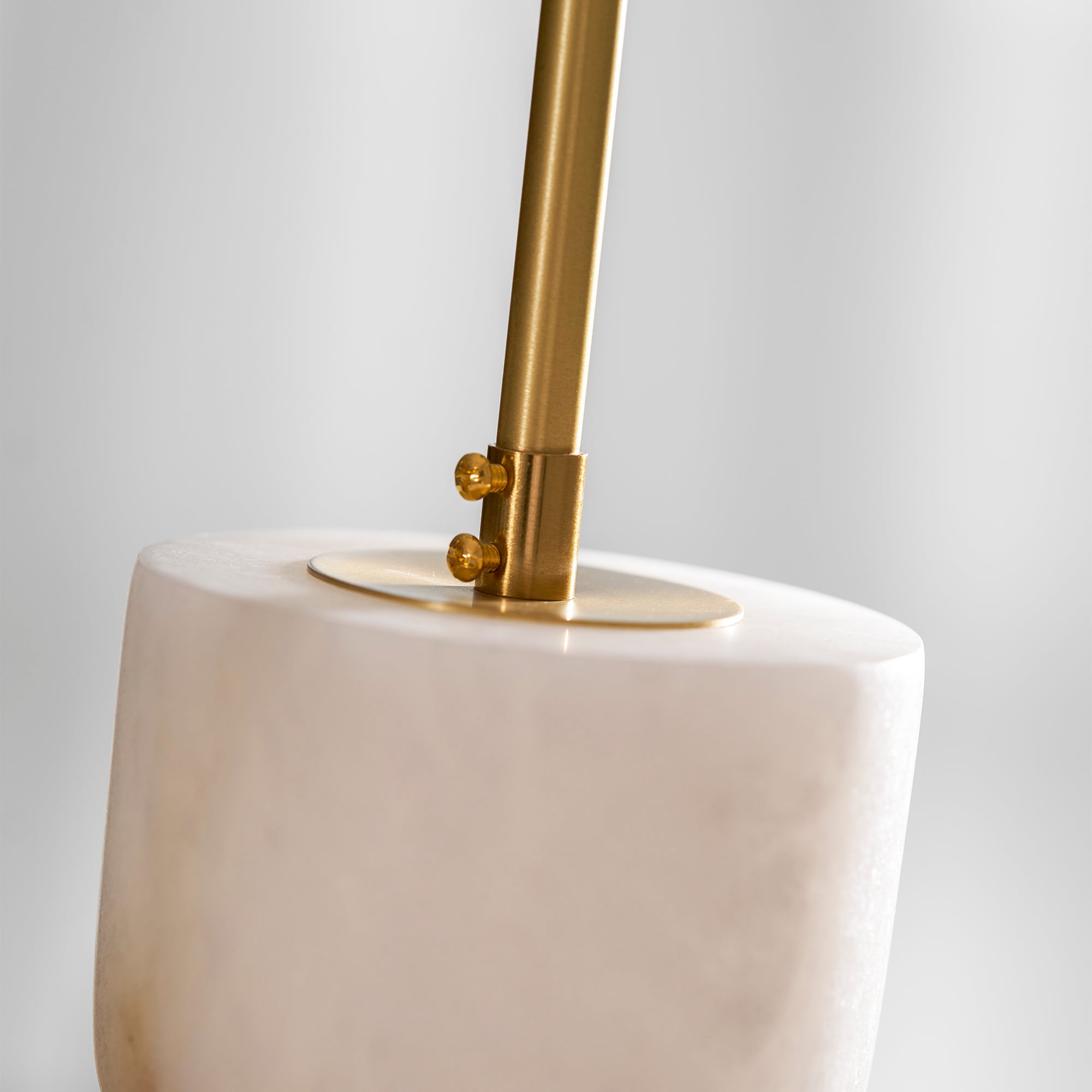 Orentis Totem Pendant Light