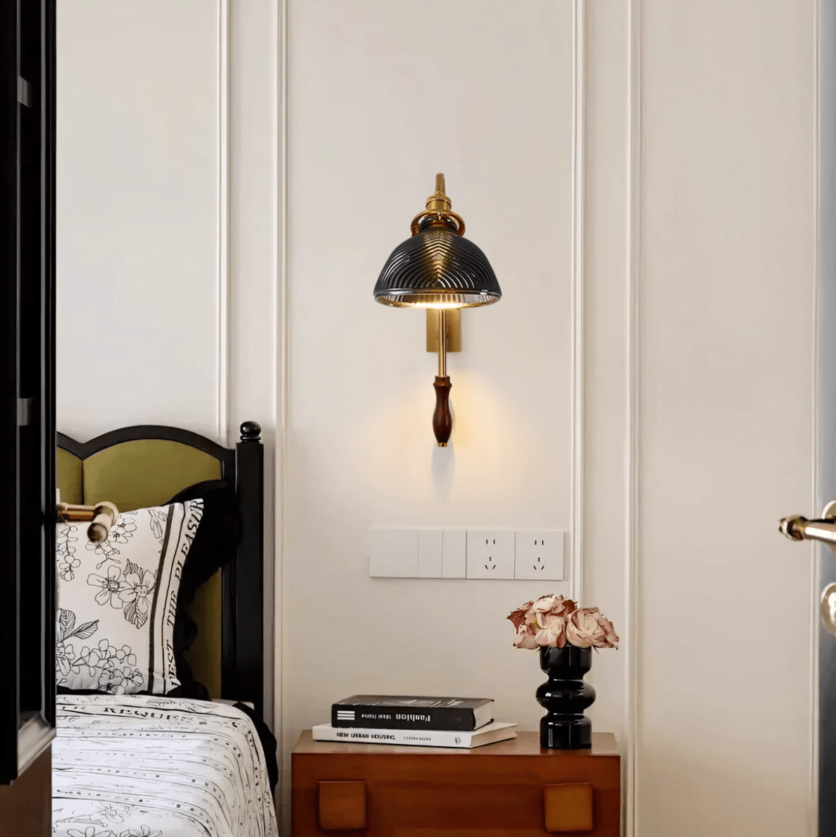 Entanisco Wall Light
