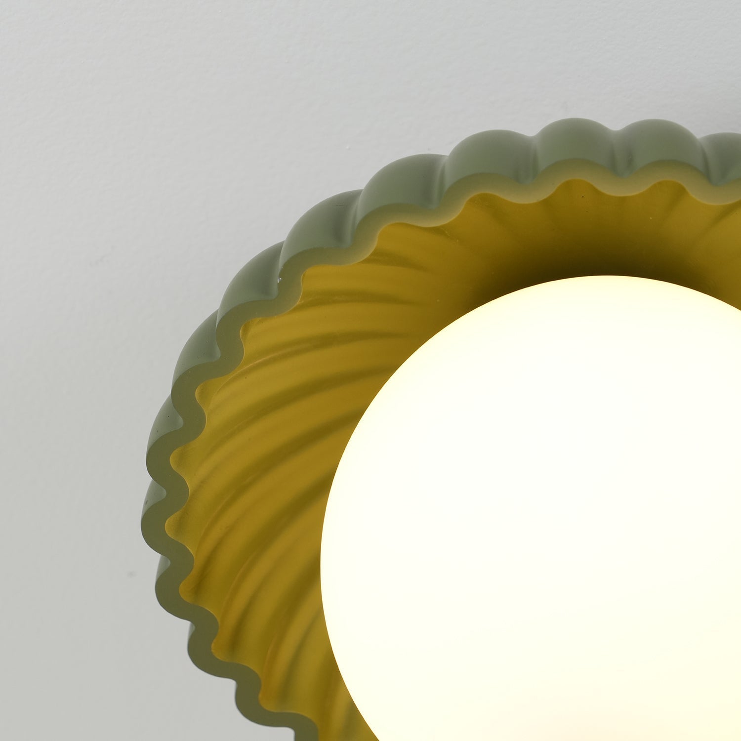 Escopero Ceiling Light