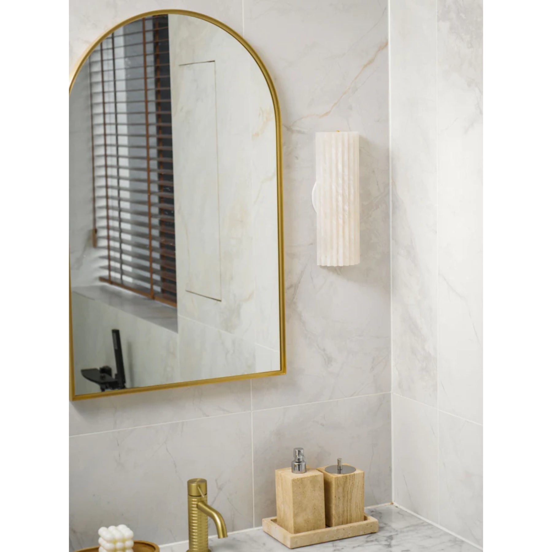 Elviya Alabaster Wall Light