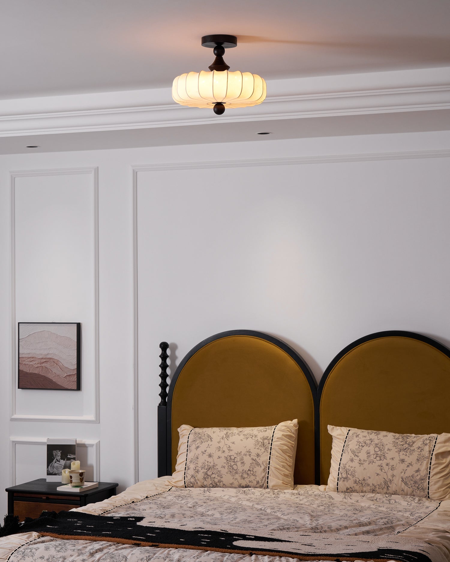 Yarvi Ceiling Light
