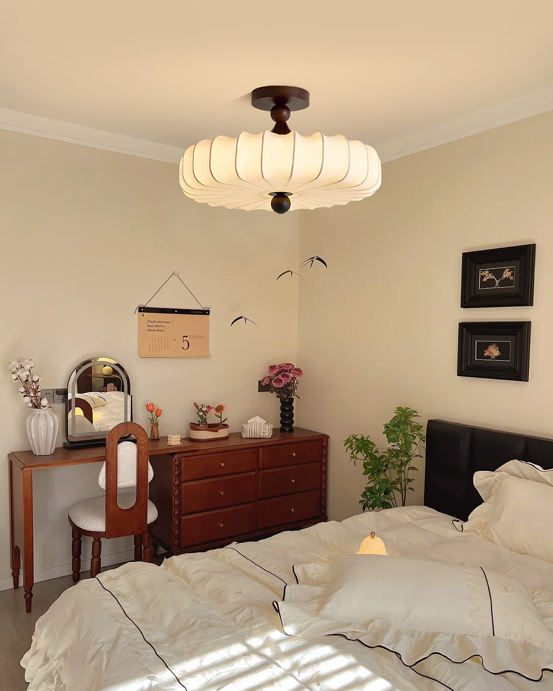 Yarvi Ceiling Light