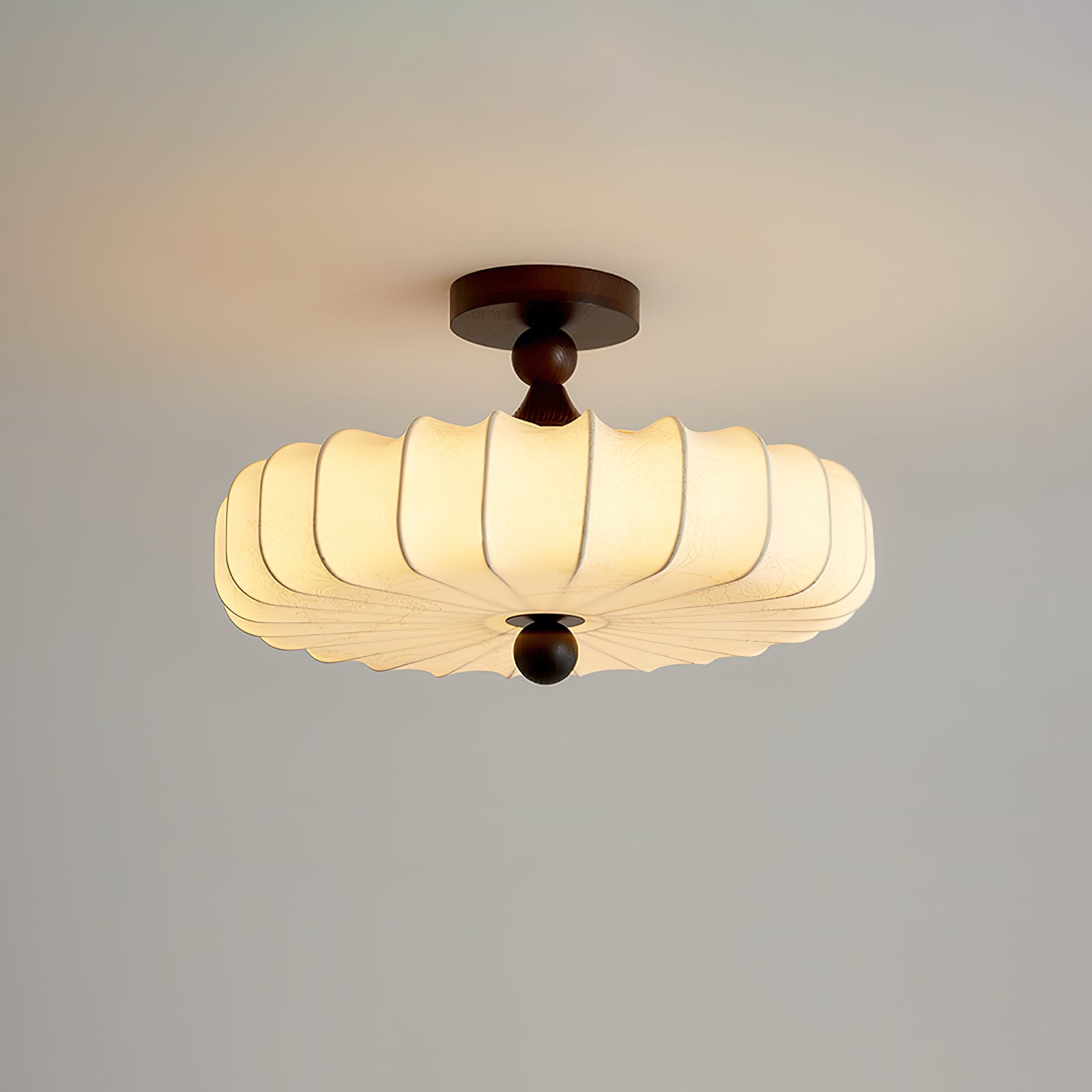 Yarvi Ceiling Light