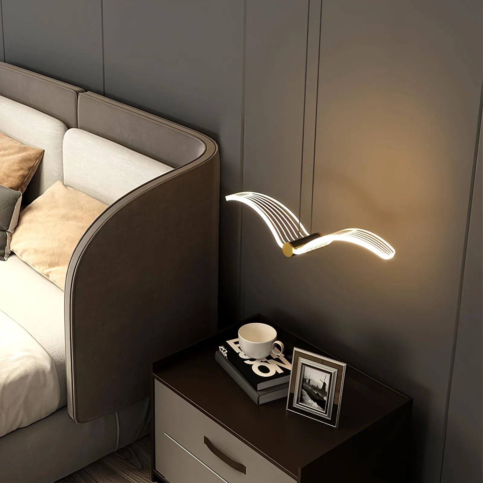 Milze Bird Wall Light