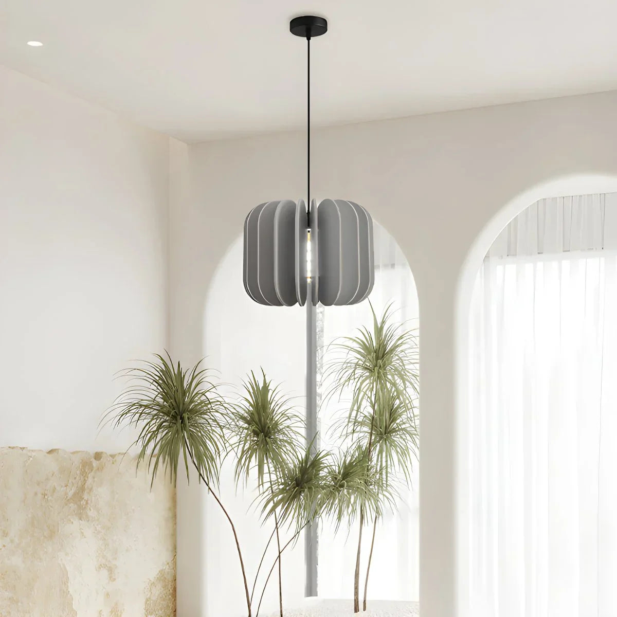 Skavo Pendant Light