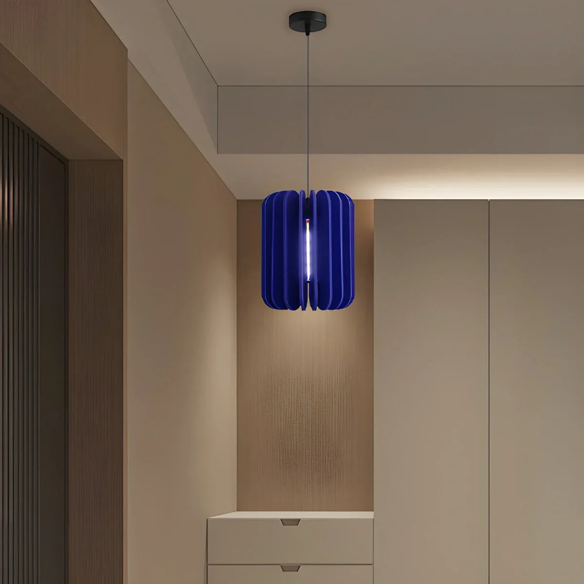 Skavo Pendant Light