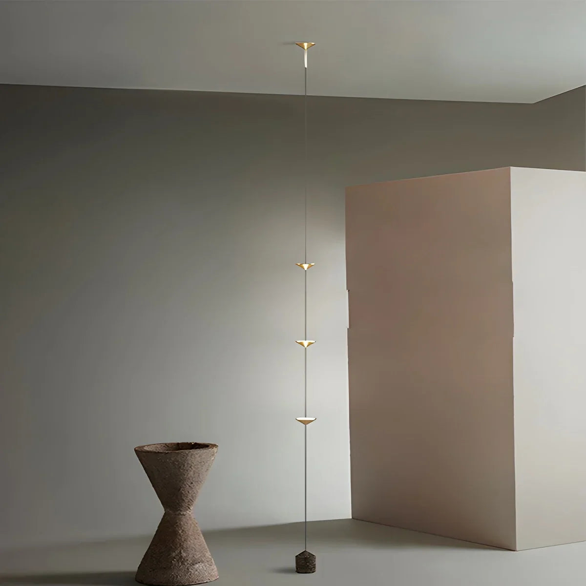 Oziller Floor to Ceiling Light