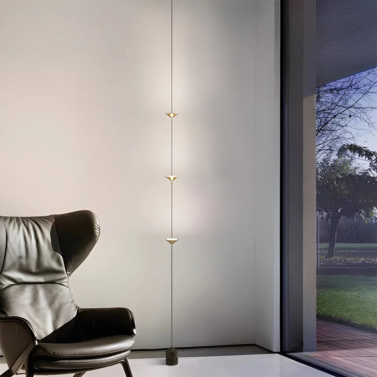 Oziller Floor to Ceiling Light