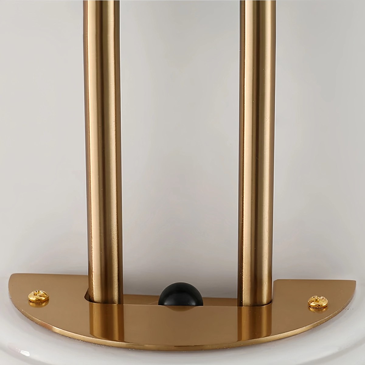 Vesiro Wall Light