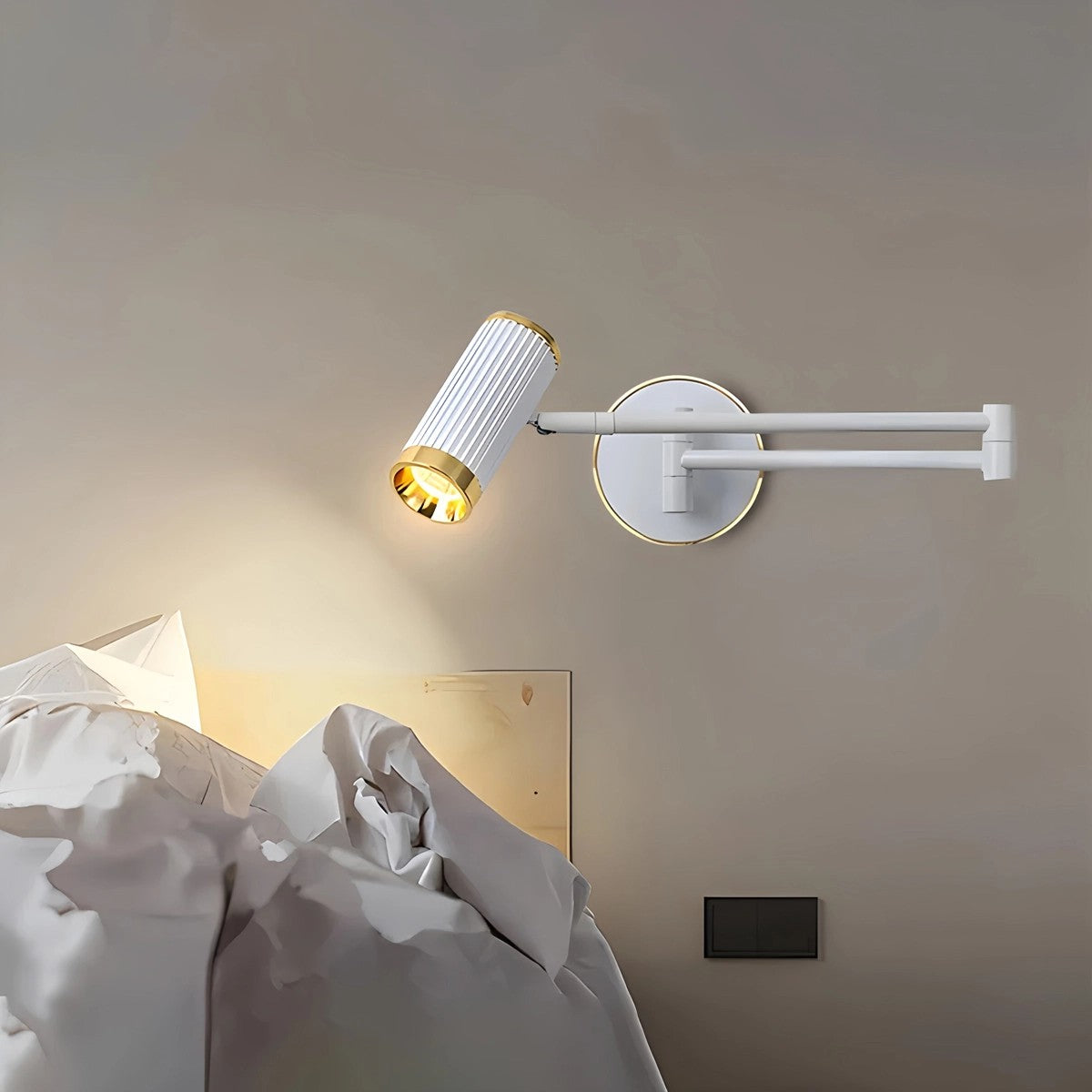 Zemari Wall Light