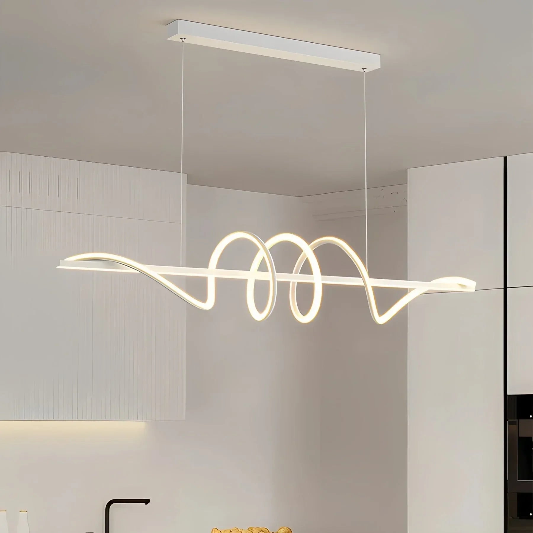 Helzyan Pendant Light