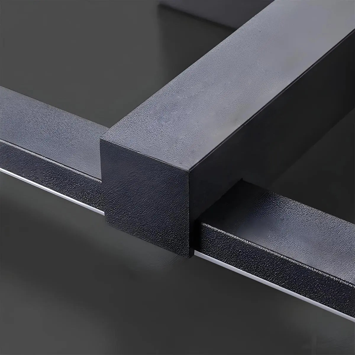 Vinaty Linear Wall Light