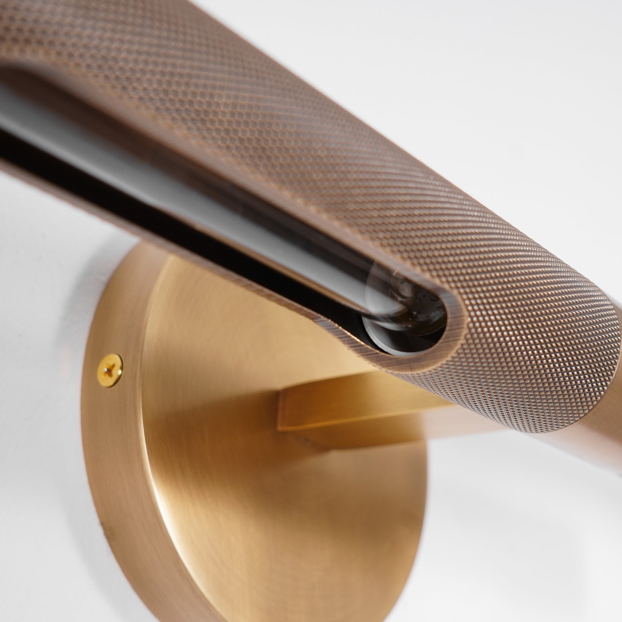 Qenzaro Wall Light