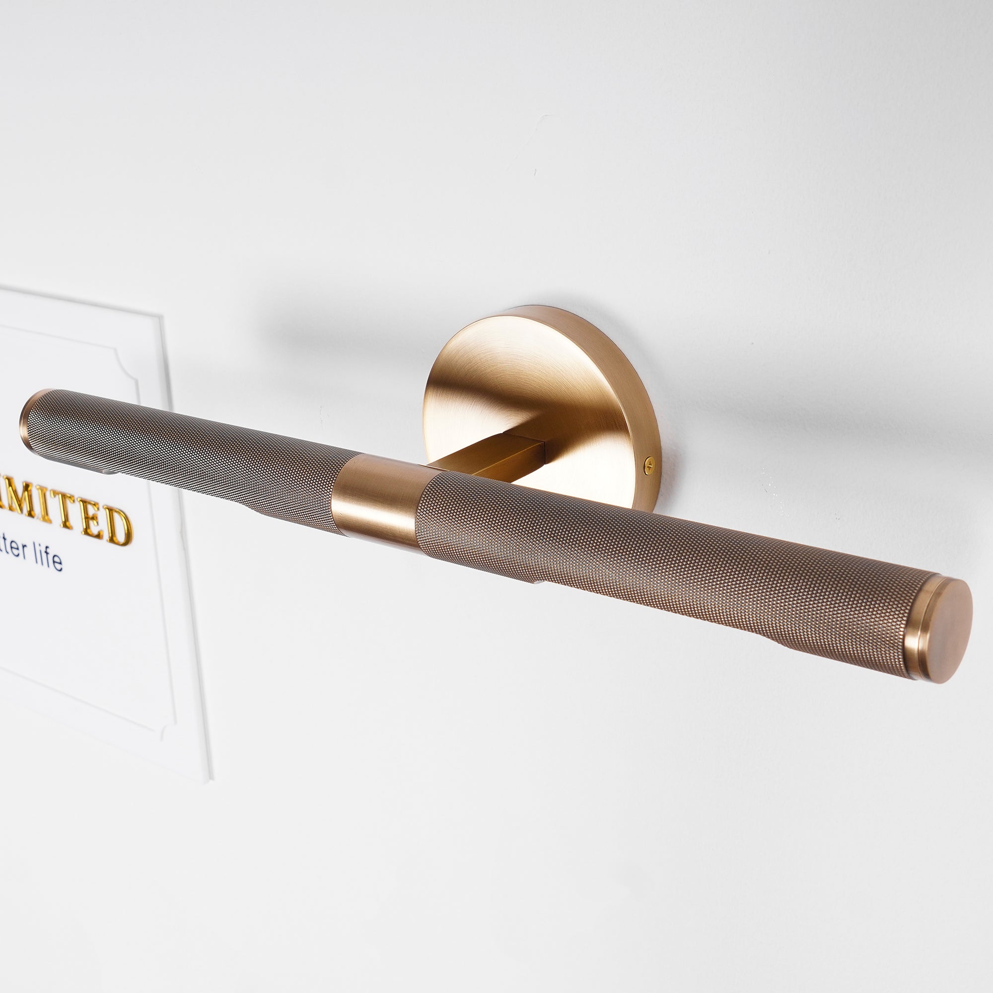 Qenzaro Wall Light