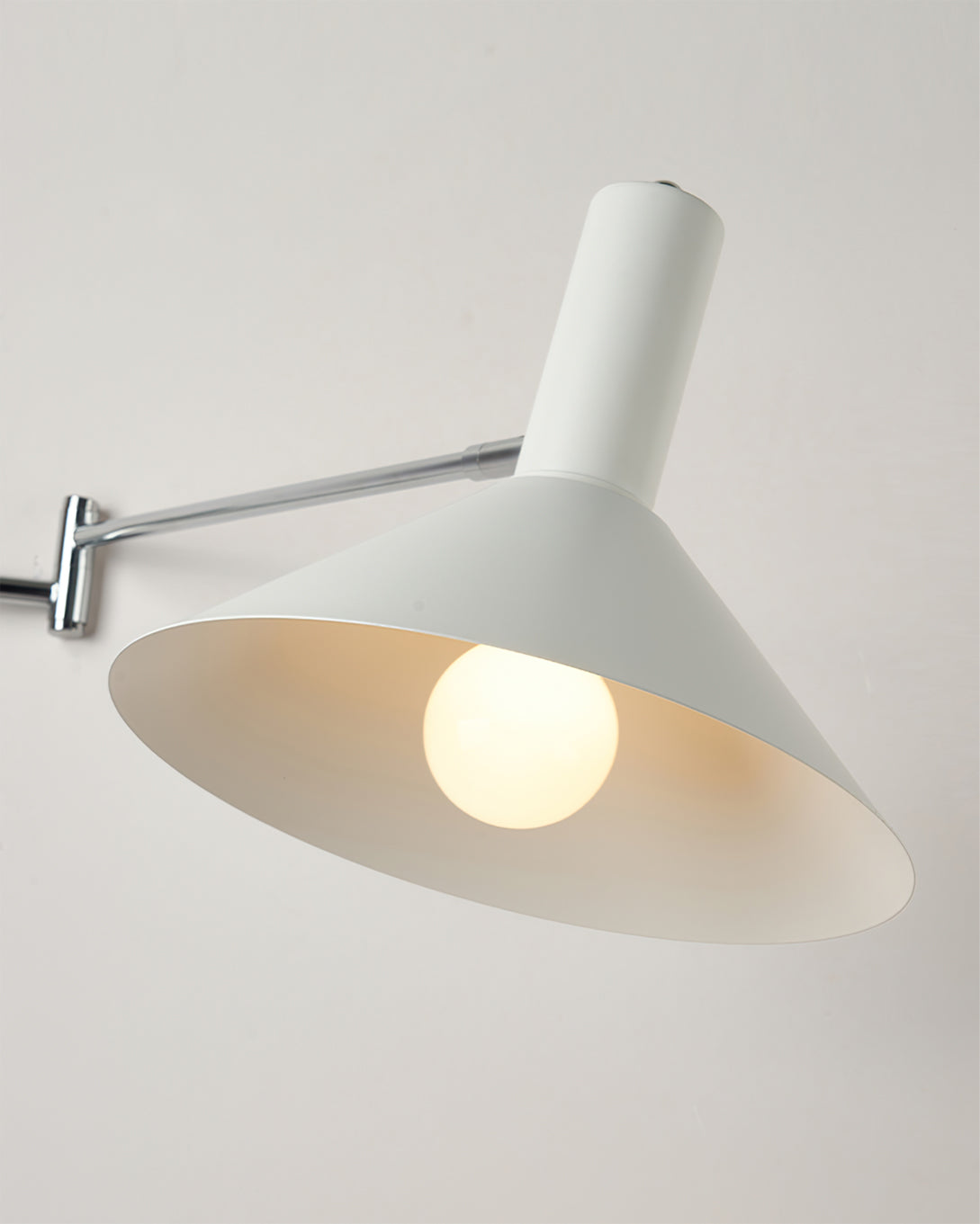 Silwellon Plug In Wall Light