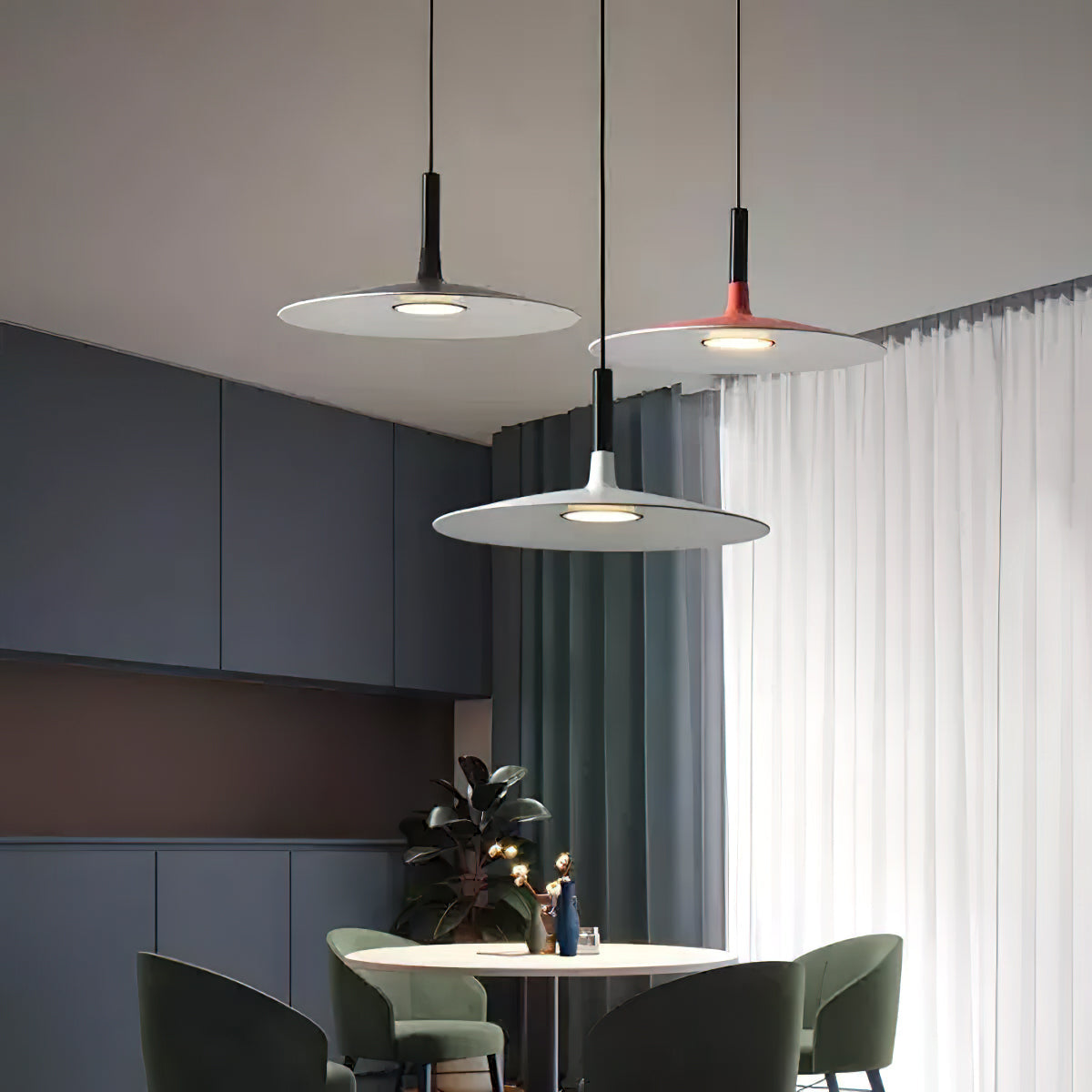 Solro Pendant Light