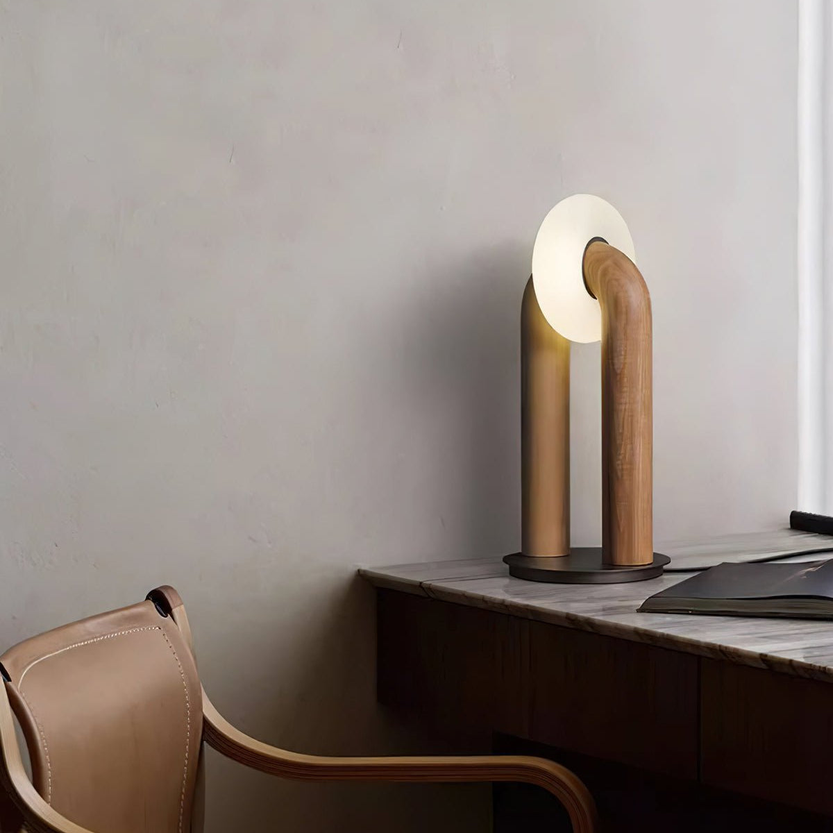 Disc Wooden Table Lamp