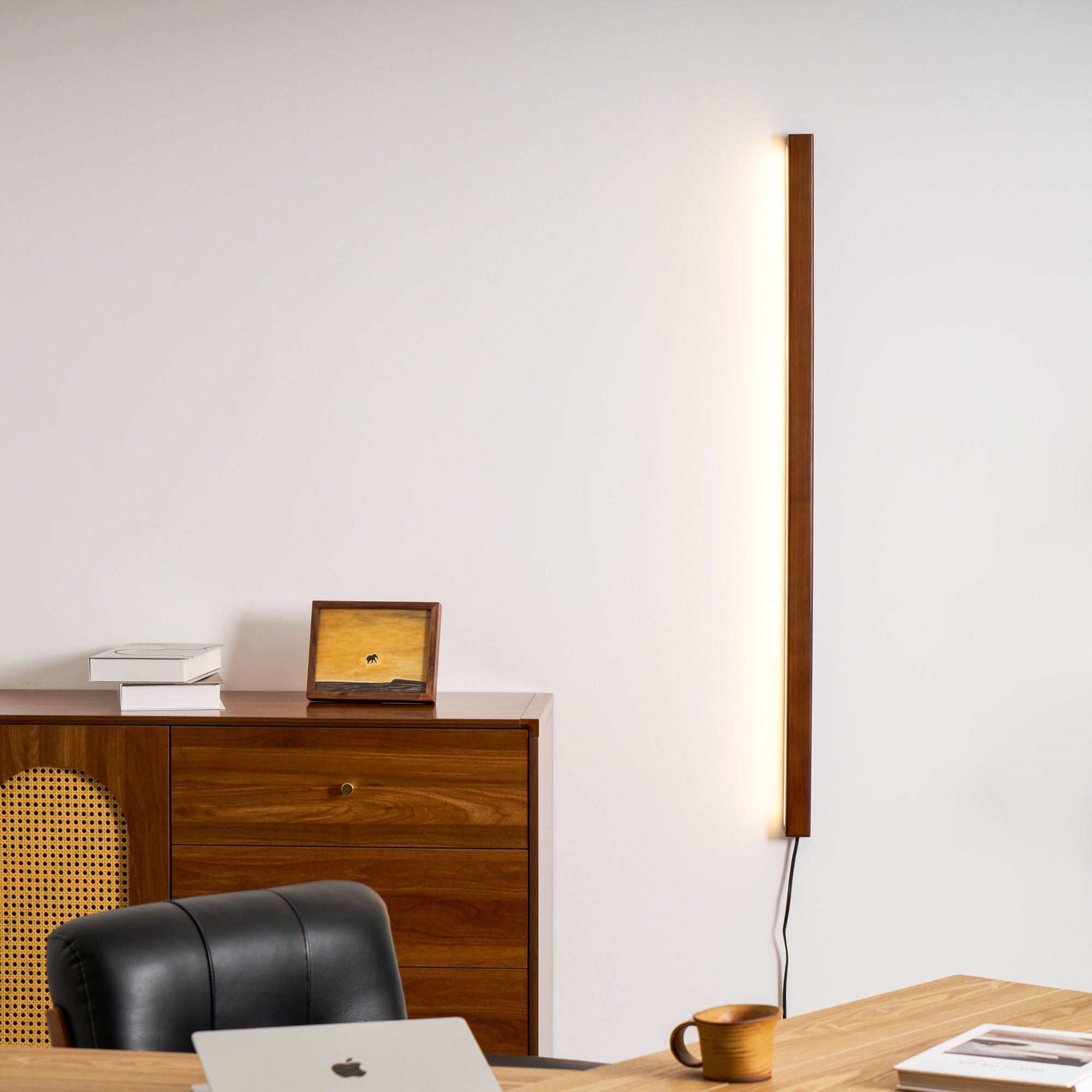 Aerelo Wall Light
